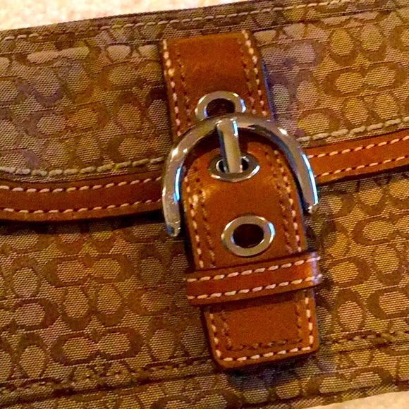 COACH WRISTLET - Picture 3 of 6